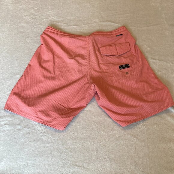VISSLA Men's Upcycled Coconut Pinstripe Boardshort Raised by Waves Size 32 EUC - Picture 6 of 12